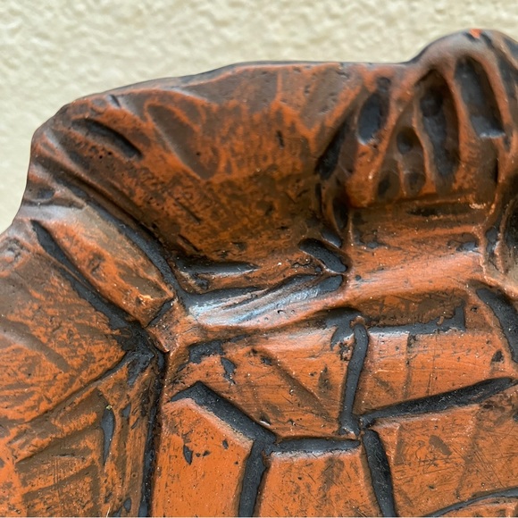 Square Ceramic Plate with Turtle Design in relief. Hand carved. Earthenware. - Picture 6 of 10